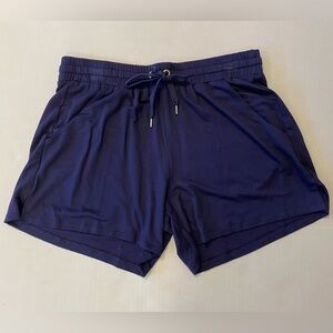 Citrus navy blue elastic waist shorts size medium NWT